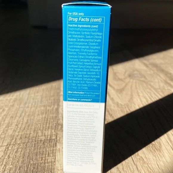 Colorescience Sunforgettable Total Protection Face Shield Glow SPF 50 - Picture 6 of 9